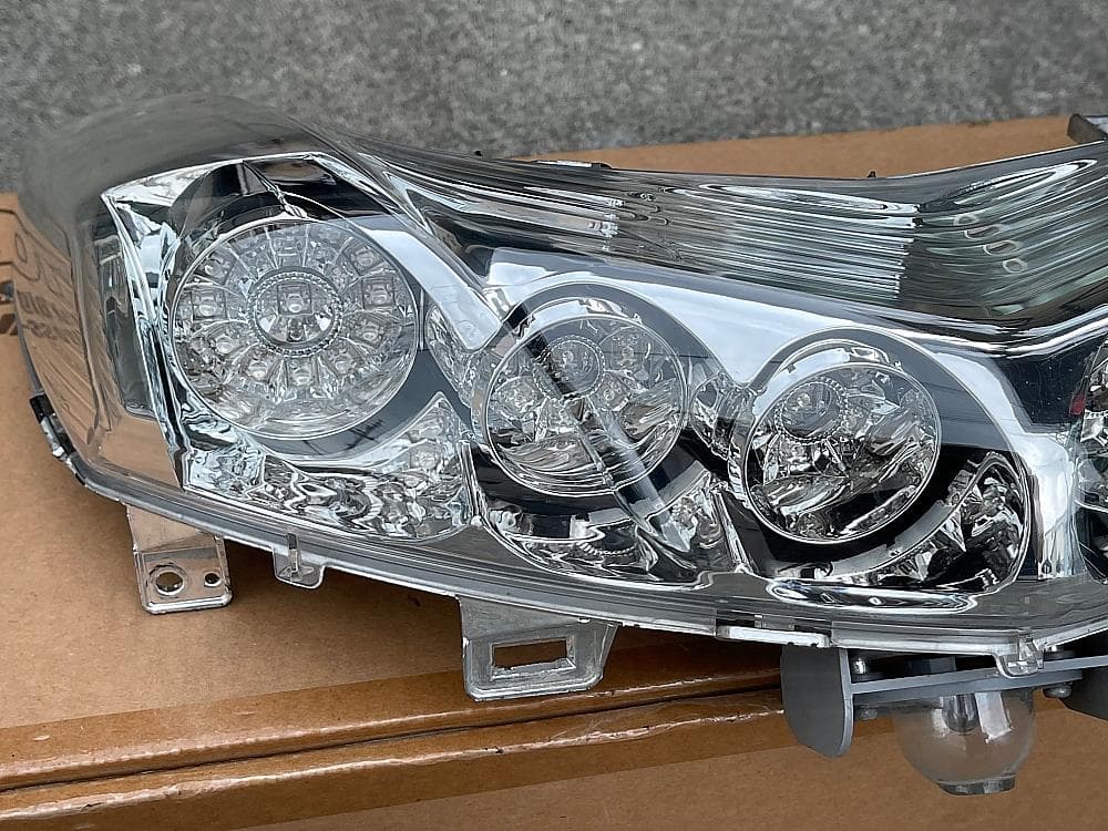 希少 上物美品 キジマ LED テールユニット 4D9 マジェスティ SG20J