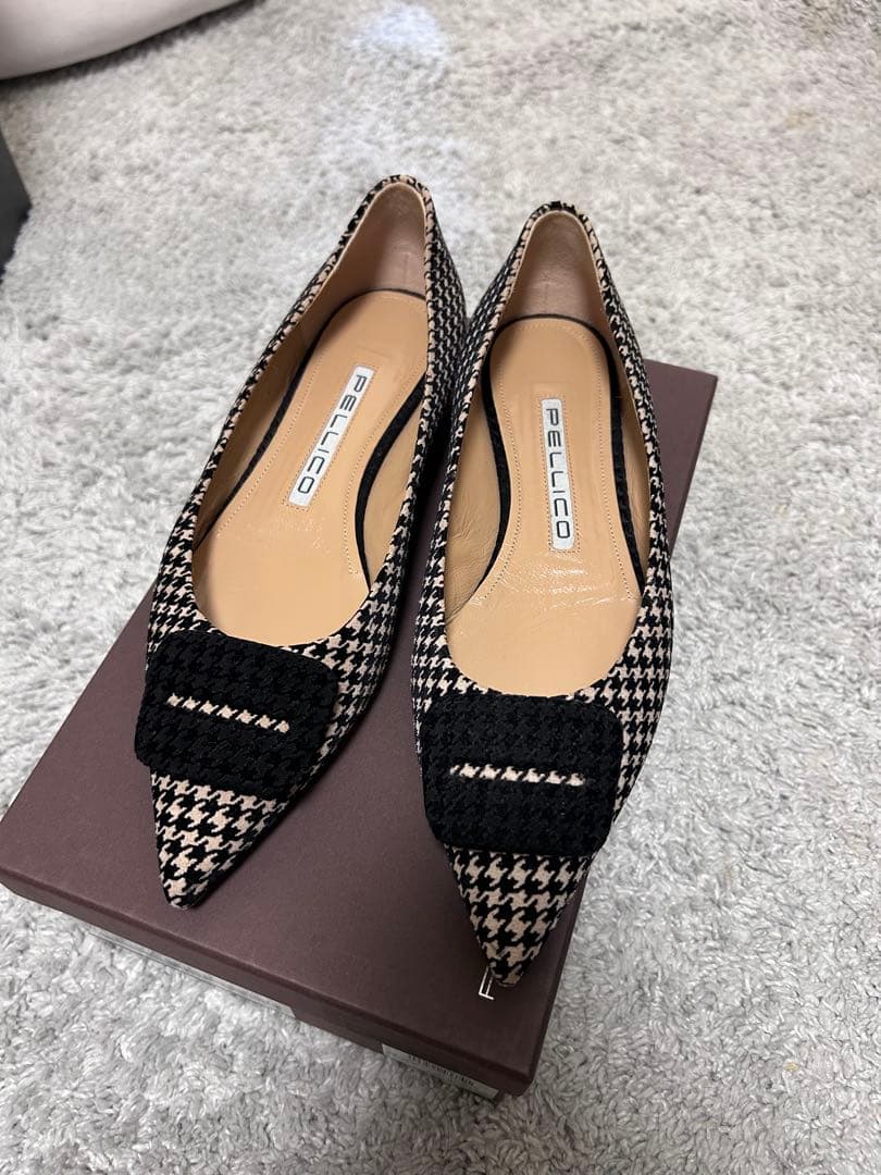 ペリーコ フラット パンプス 37 イタリアのブランド「PELLICO（ペリーコ）」のフラットパンプスを店舗