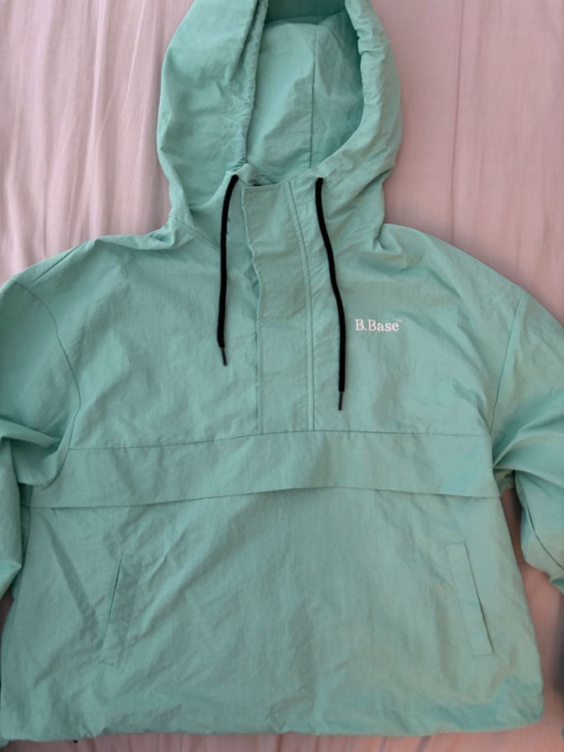 B.Base BROKENBASE フード付きナイロンジャケット ミントグリーン