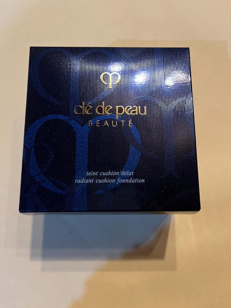 資生堂 クレ・ド・ポー ボーテ タンクッションエクラ オークル20 12g4 クレ・ド・ポー ボーテ / タンクッションエクラ OC20（オークル20）の