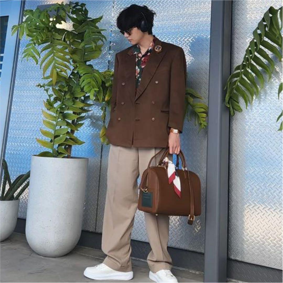 BTS V ボストンバッグ Factory Sealed]BTS V ARTIST MADE COLLECTION MUTE BOSTON BAG + DHL