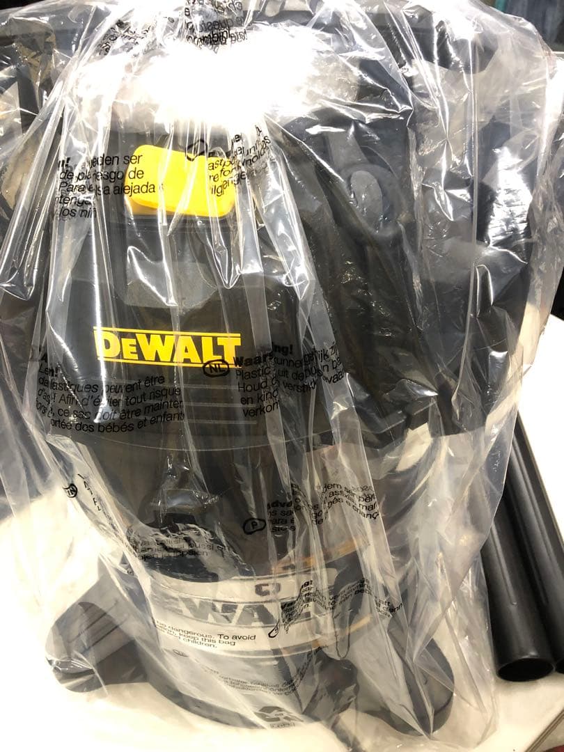 DEWALT デウォルト湿乾両用クリーナー　掃除機　25L Amazon | デウォルト(DEWALT) 業務用掃除機 集じん機 乾湿両用