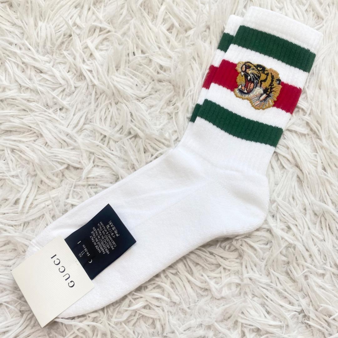 新品未使用品タグ付き】GUCCI グッチ 靴下 ソックス 虎 M - メルカリ