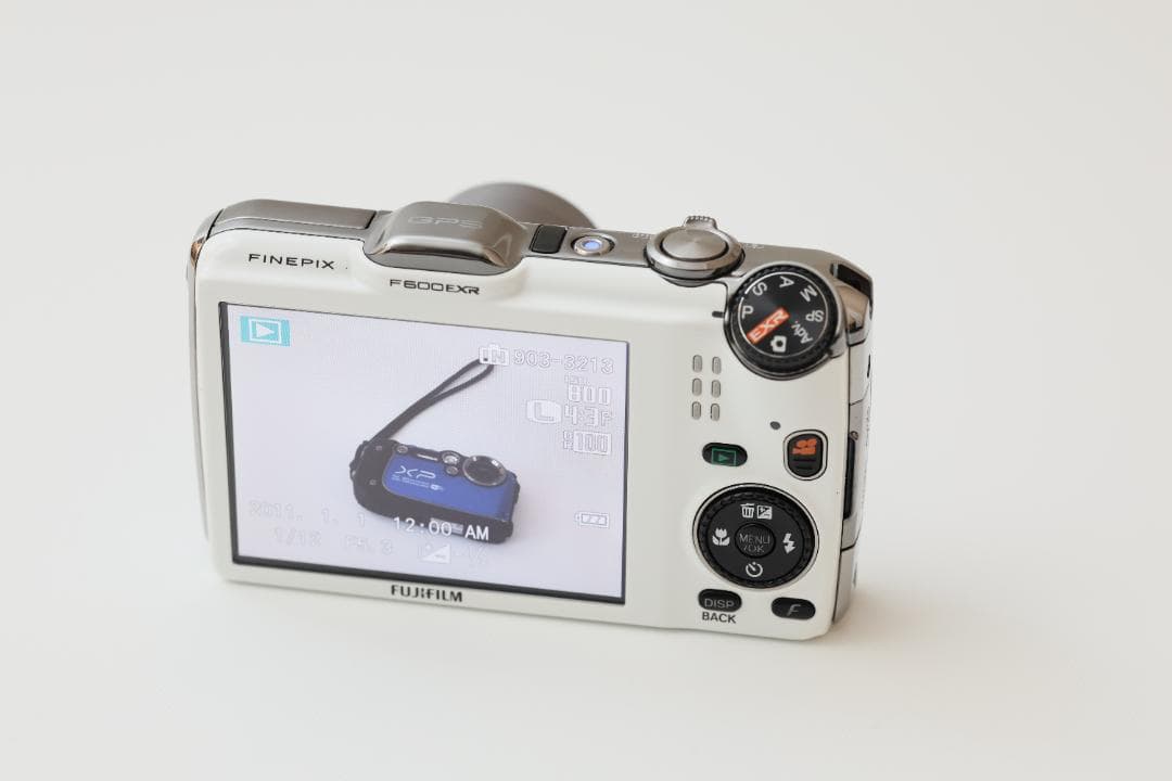 FUJIFILM FinePix 2台セット XP200 防水＆F600EXR