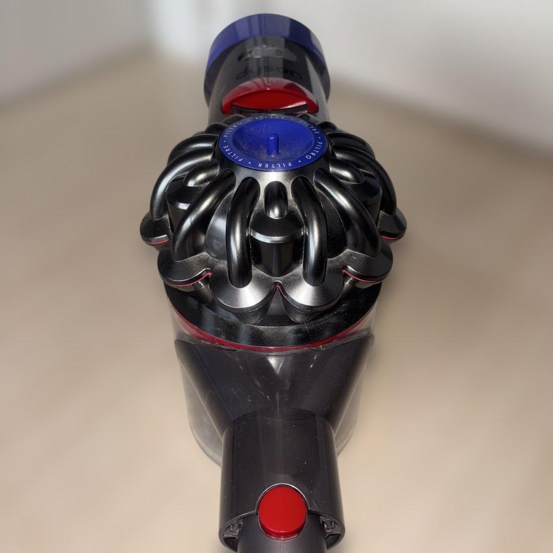 Dyson v7 fluffy SV11 ダイソン 動作品 蛇腹交換済 充電器付 - メルカリ