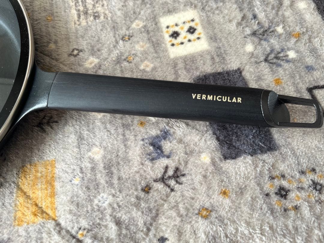 Vermicular 鋳鉄フライパンと蓋セット