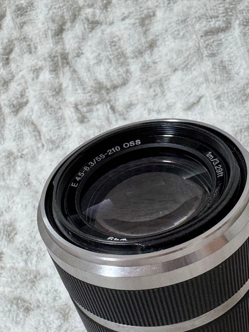 SONY E 55-210mm f/4.5-6.3 OSS ズームレンズ