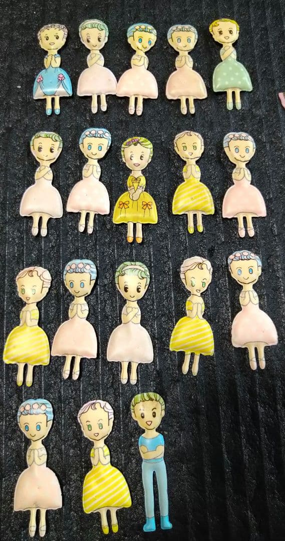 値下げ】レトロ☆グリコのおまけ☆着せ替えパピーちゃん♡大量 - メルカリ