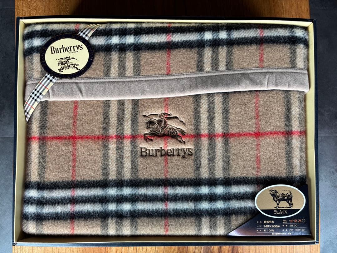 新品Burberrys ブランケット ラムMIX 140x200cm Naomi Campbell ❤️🎁 BURBERRY HOLIDAY 2025 campaign🎄 Photography