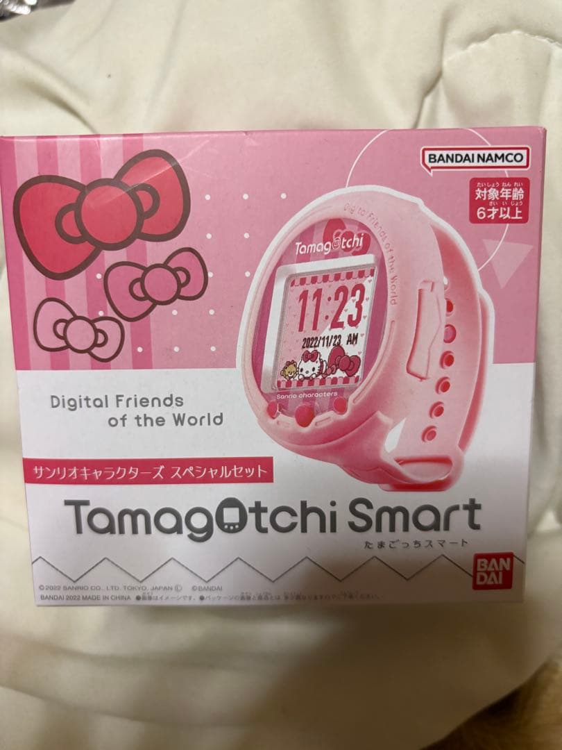 たまごっちスマート　サンリオ　美品 Tamagotchi Smart」と「サンリオキャラクターズ」がコラボレーション