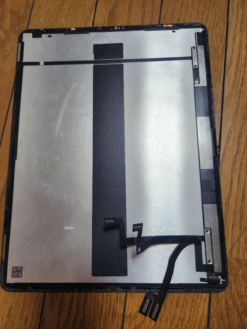 ipad Pro 3世代、4世代 M1、M2 画面パーツ ジャンク - メルカリ