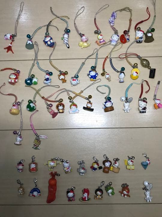 キティちゃん　ストラップ　ご当地 ご当地キティ】 ハローキティ 根付けチャーム ストラップ キーホルダー