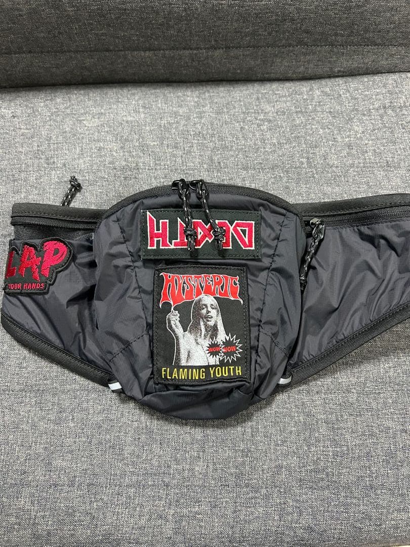 HYSTERIC GLAMOURワッペンカスタム ウエストバッグ／ブラック HYSTERIC GLAMOUR（ヒステリックグラマー）の「EASTPAK/ ワッペン