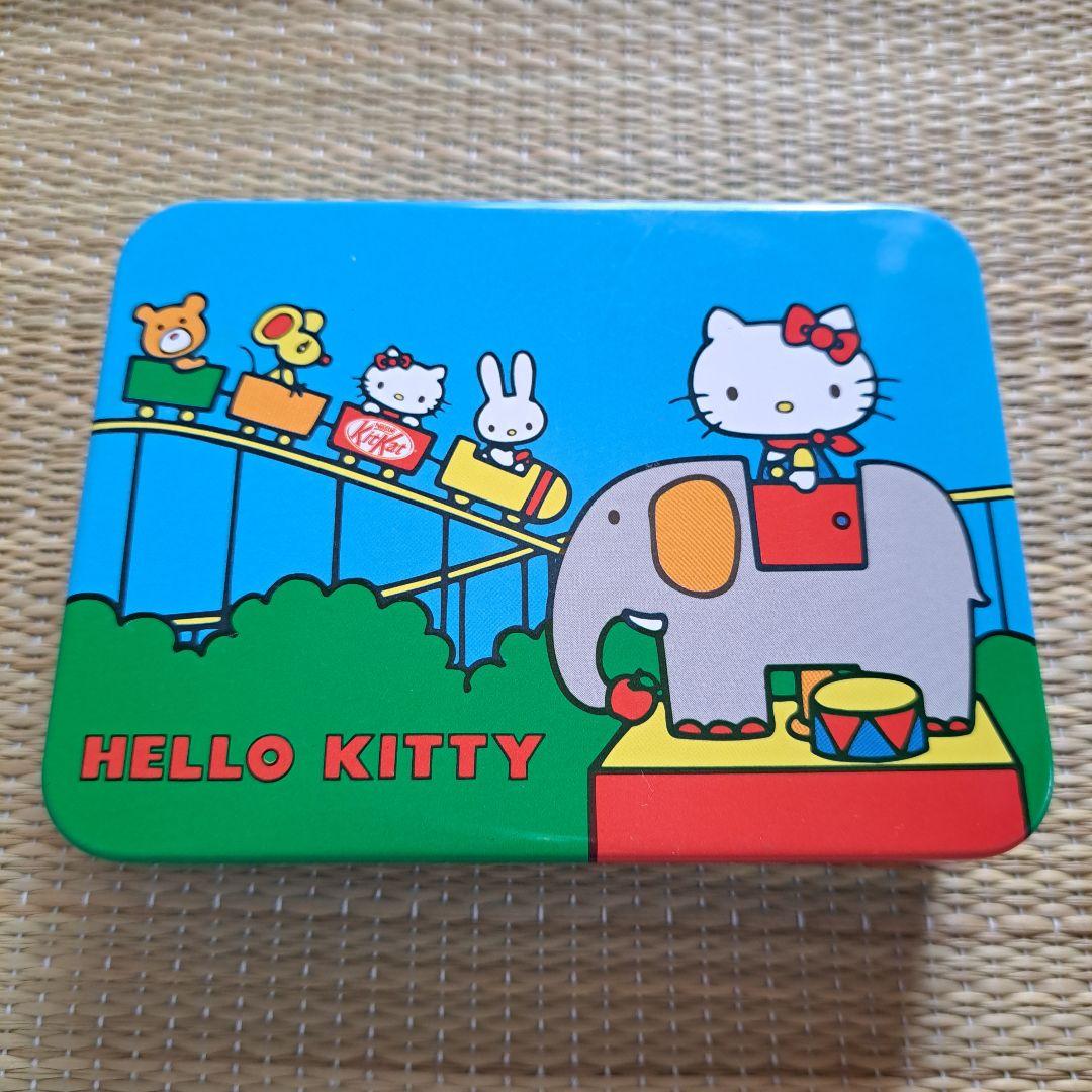 サンリオ ハローキティ ミニトランク キットカット トランク缶 - メルカリ