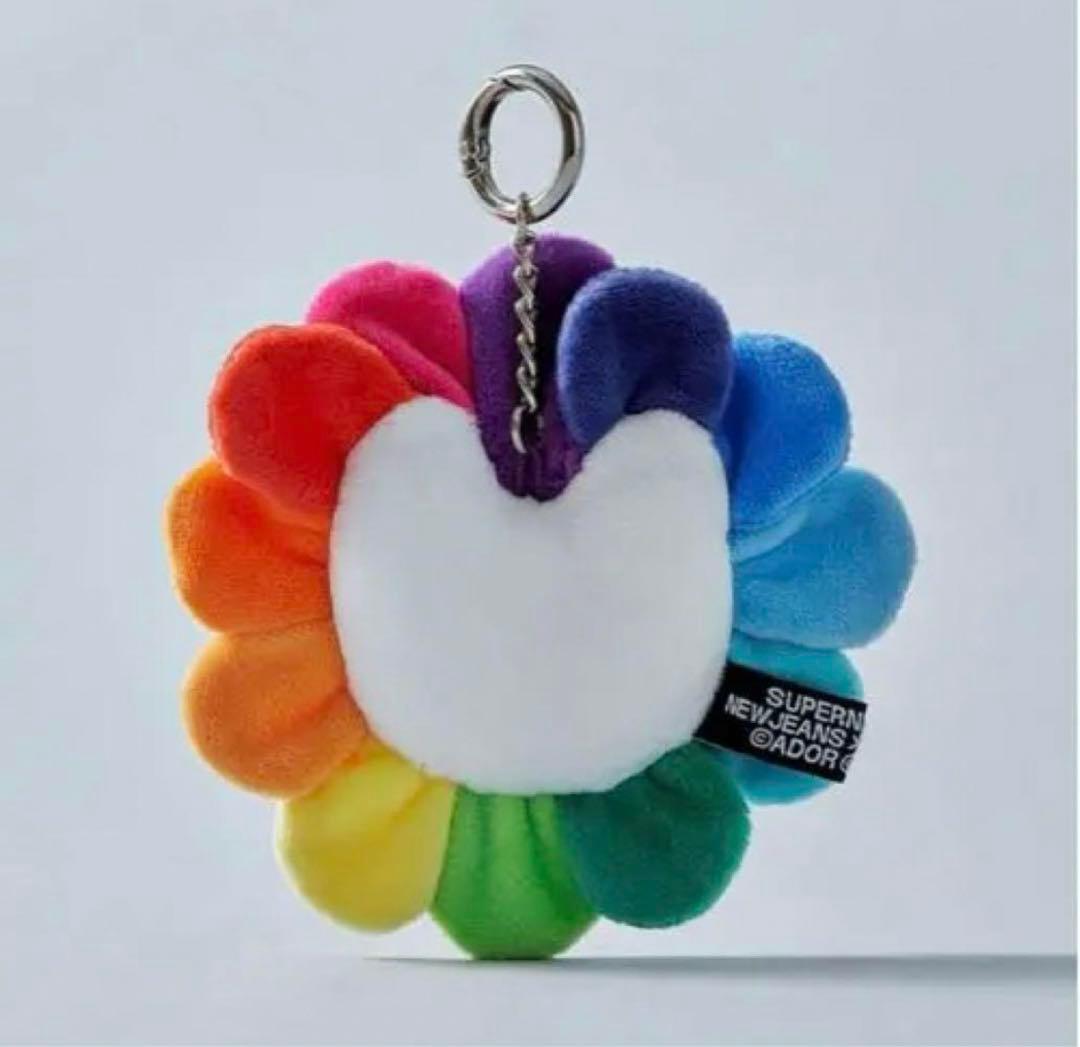 NewJeans x Murakami 村上隆 フラッシュキーリングキーリング - メルカリ