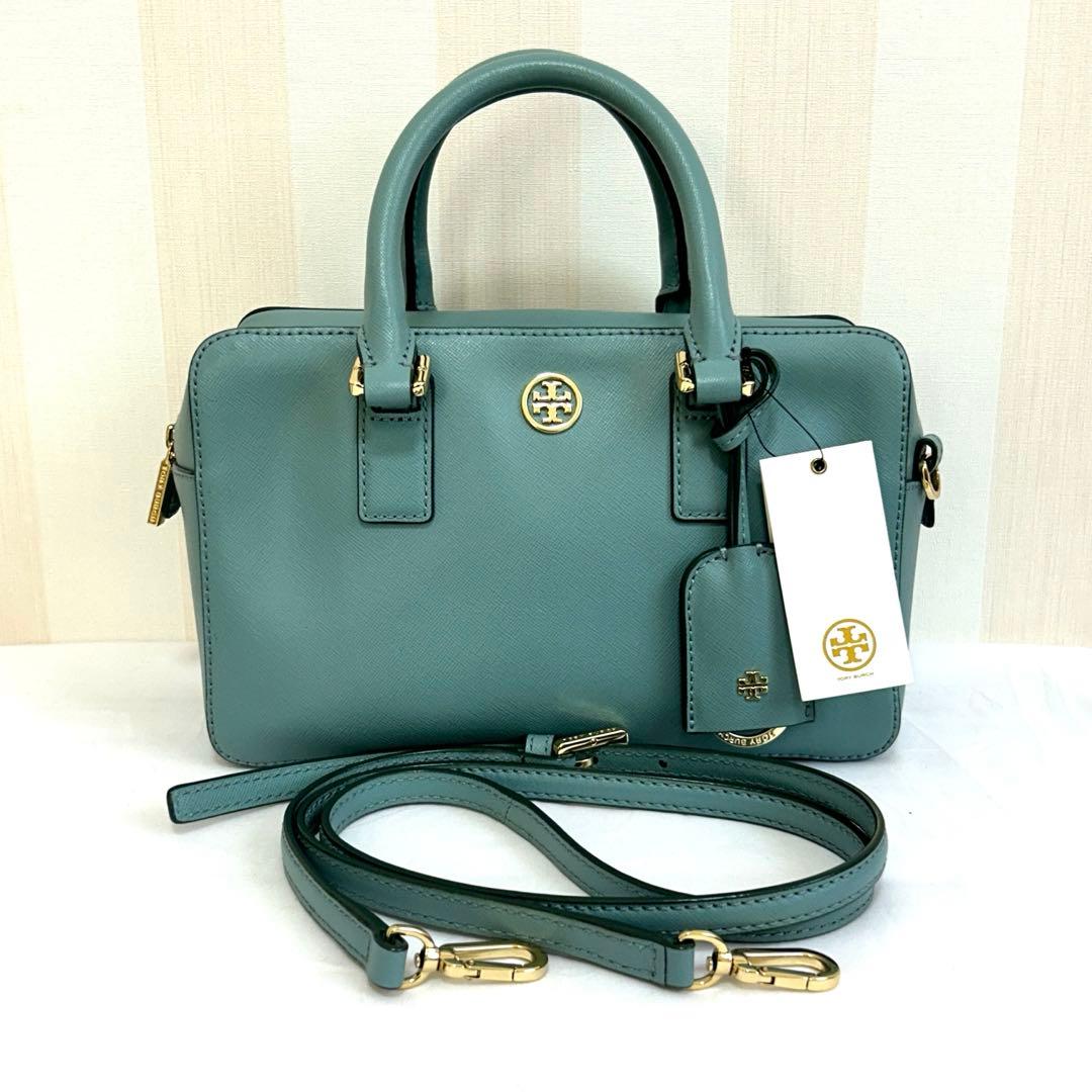 ❤️新品・未使用❤️トリーバーチROBINSON MINI 本革 2WAY☘️ TORY BURCH（トリーバーチ） 二つ折り財布 ROBINSON PEBBLED BI-FOLD