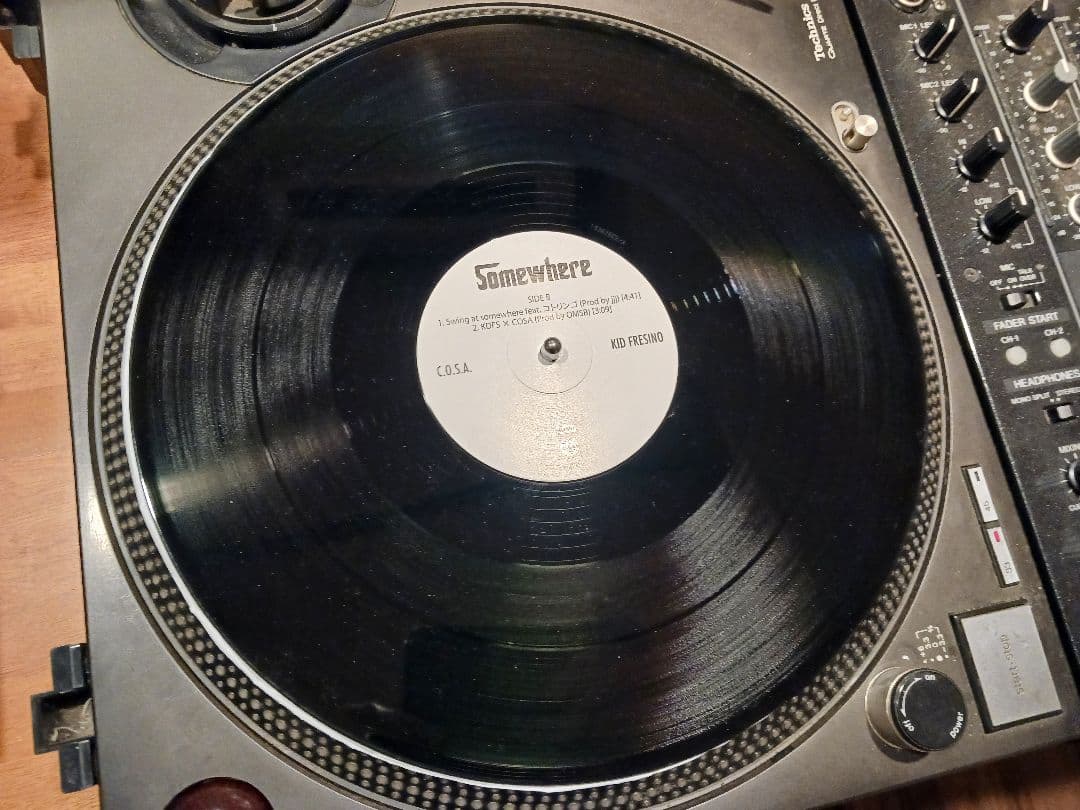 C.O.S.A. × KID FRESINO / Somewhere《レコード》