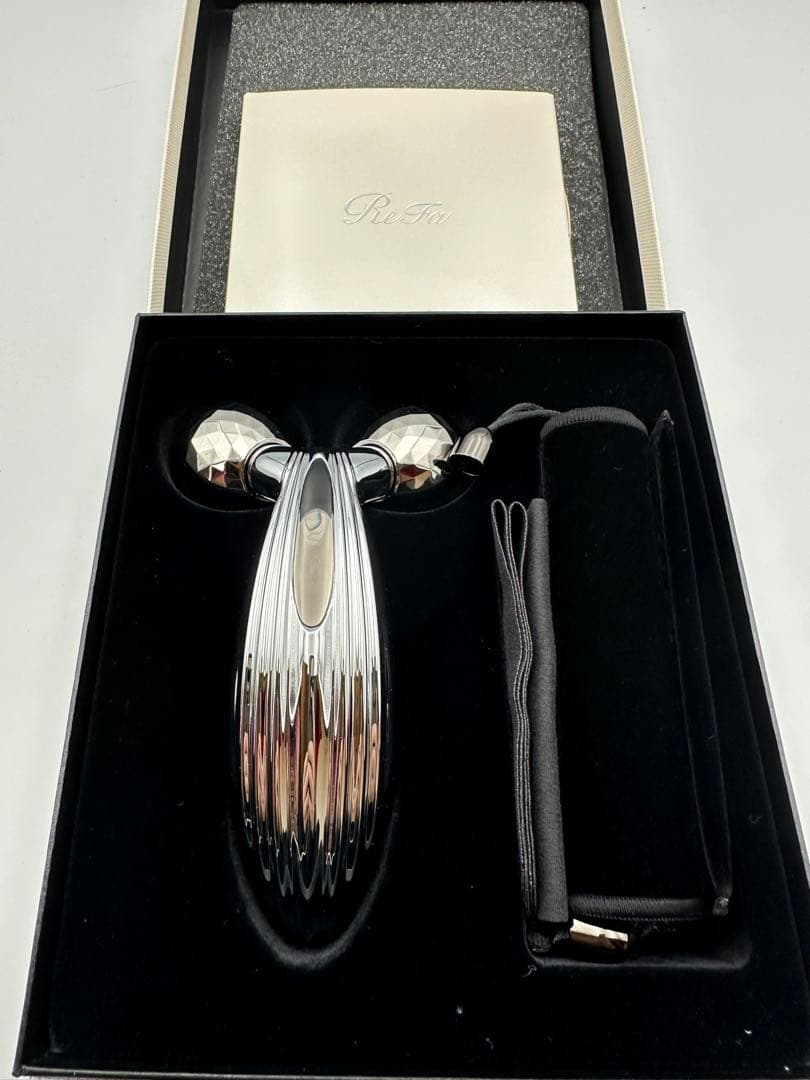 未使用/完品ReFa CARAT RAY リファカラットレイ 正規品 美顔器 - メルカリ