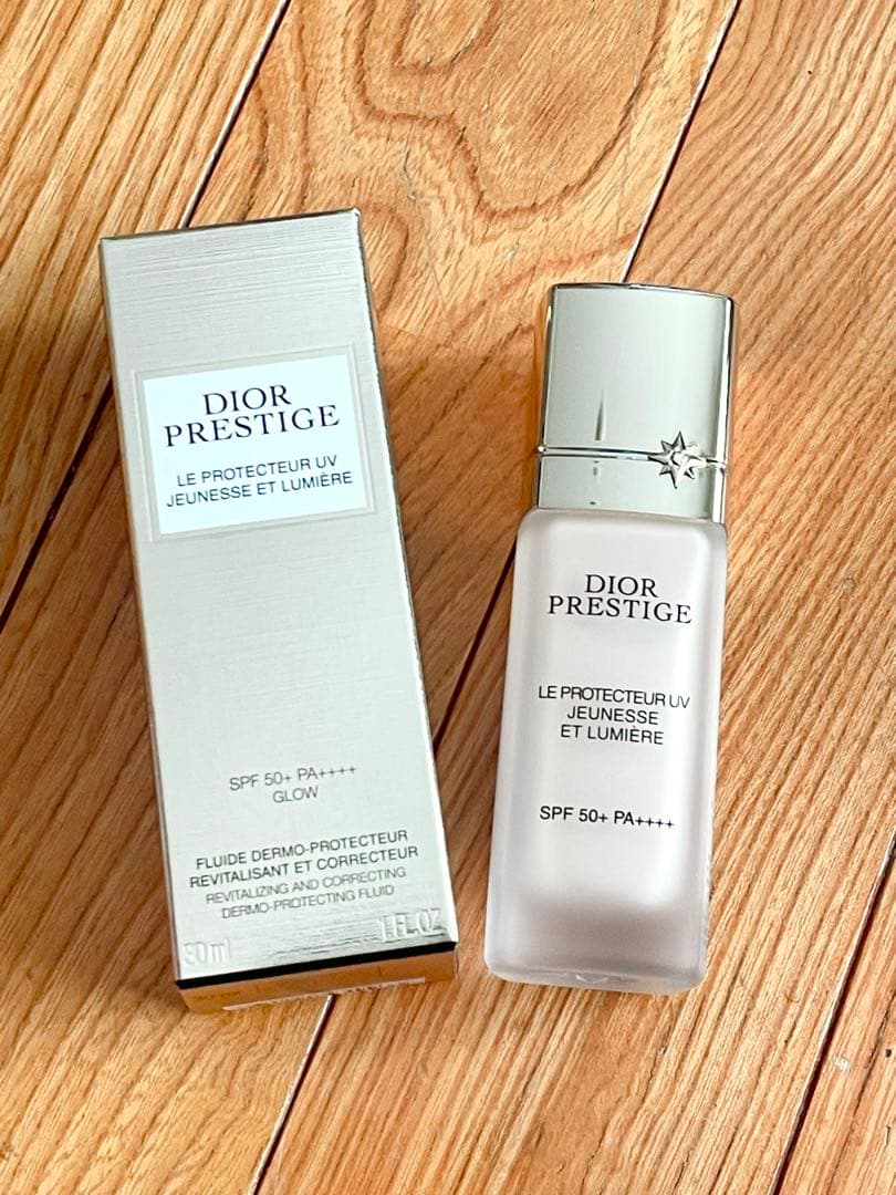 Dior プレステージ ホワイト ル プロテクター UV ルミエールシアーグロウ 旧】プレステージ ホワイト ル プロテクター UV ルミエール