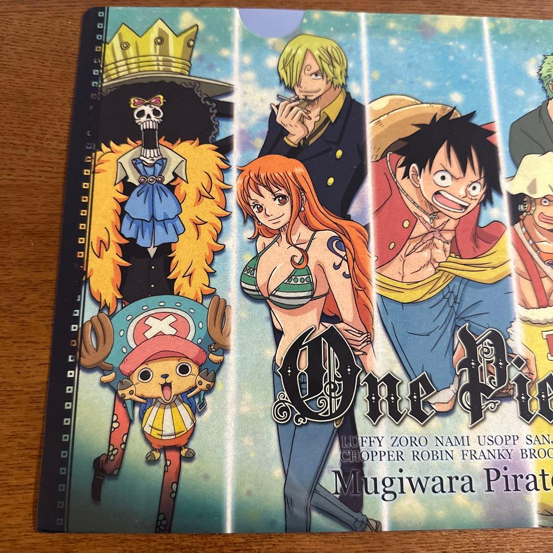 ワンピース ONE PIECE クリアファイル 麦わらの一味 - メルカリ