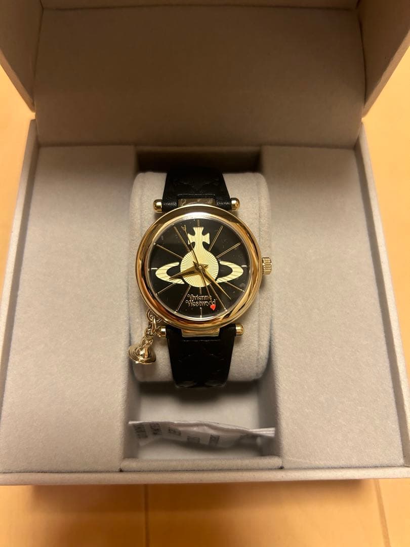 ち*ぐ様 Vivienne Westwood ヴィヴィアンウエスドウッド ヴィヴィアン・ウエストウッド(VivienneWestwood)ウィメンズアパレル