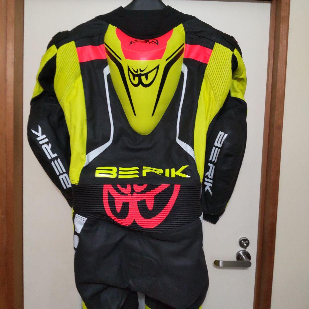 べリック(54・XXL)ハイグレードモデル牛革レーシングスーツ新品未使用