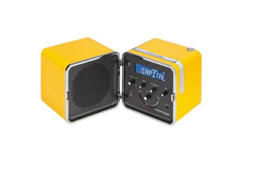 【未使用・希少】ブリオンベガ radio.cubo 50周年記念モデル 未使用に近い・希少】ブリオンベガ radio.cubo 50周年記念モデル