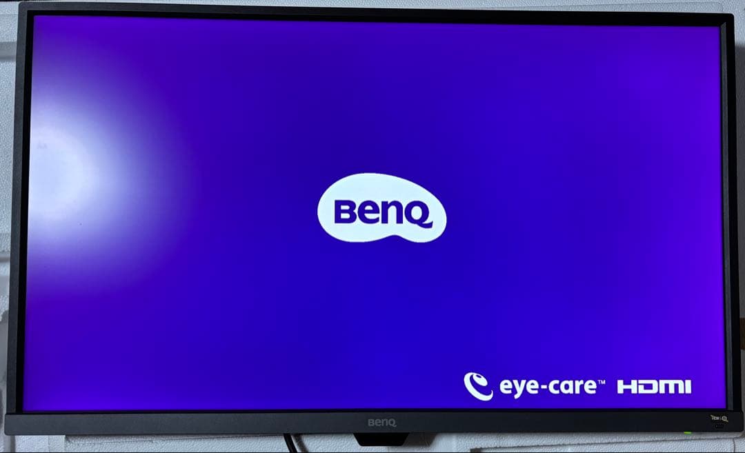 BenQ EW3270U 4K モニター 31.5インチ EW3270U | 31.5インチ 4K HDRアイケアモニター | ベンキュージャパン