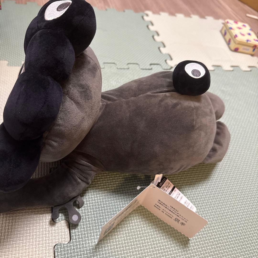 関西万博 黒ミャクミャク 這型ぬいぐるみ ブラック L - メルカリ