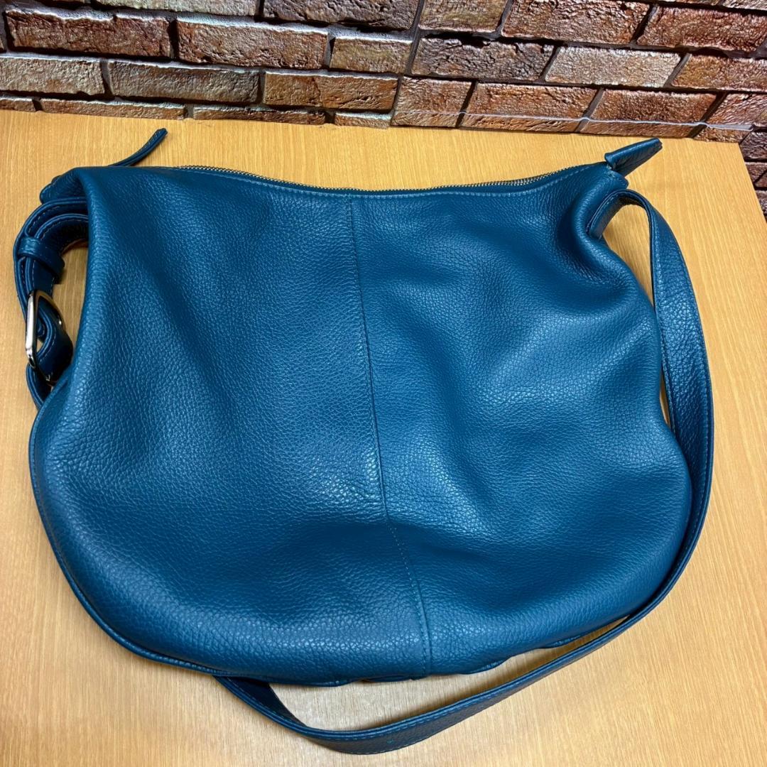 ♥【472】傳濱野　ワン　ショルダー　バッグ　レザー 傳濱野 【傳濱野】お仕立てしたかったのは、持ち物を入れた状態が一番
