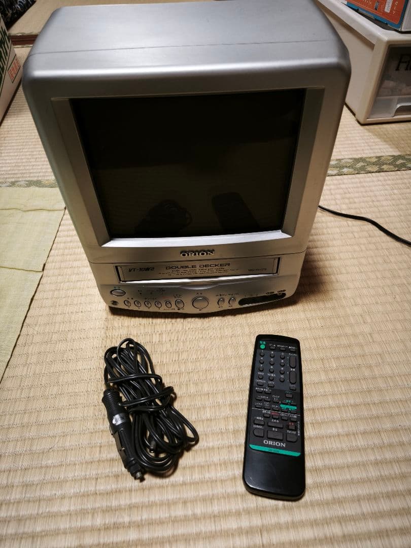 10インチ テレビデオ リモコン付き VT-10W2 ダブルデッカー - メルカリ