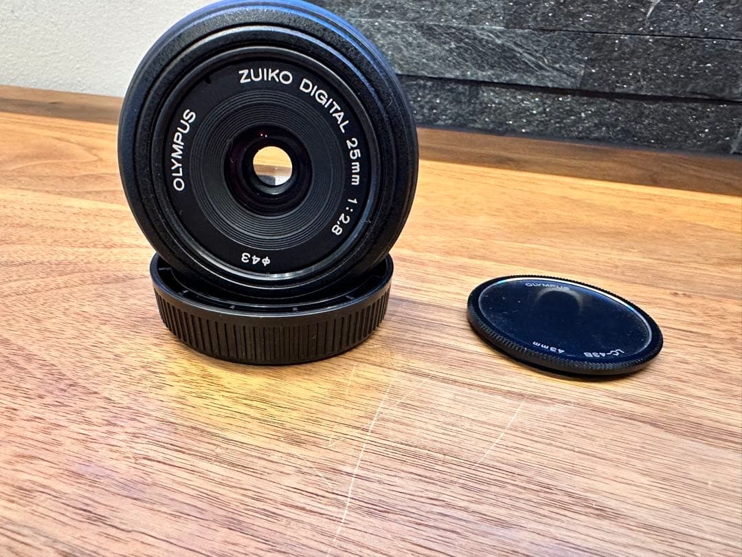 美品 OLYMPUS ZUIKO DIGITAL 25mm F2.8 パンケーキ オリンパス ニュースリリース： 薄型・軽量の単焦点標準パンケーキ