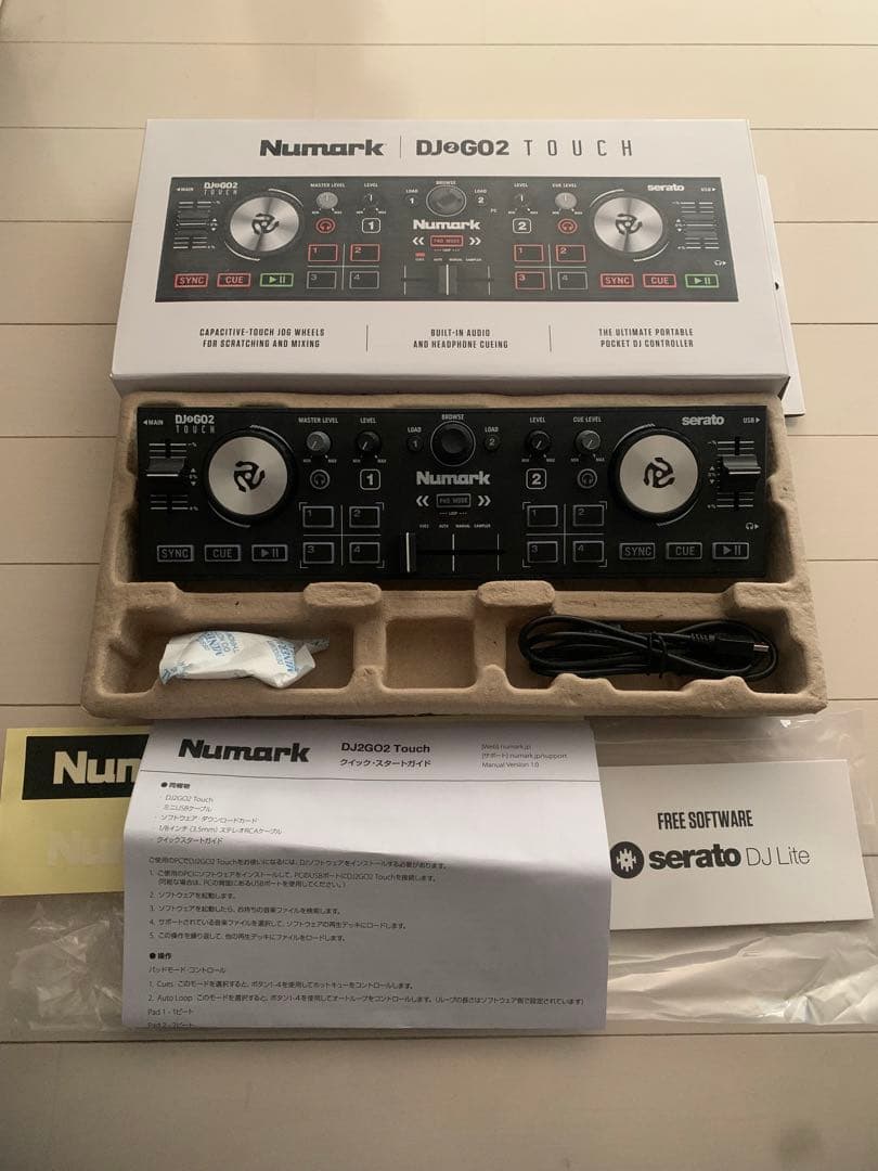 Numark オーディオインターフェース内蔵 DJ2GO2 TOUCH Amazon.com: Numark DJ2GO2 Touch Compact DJ Controller with 2 Decks