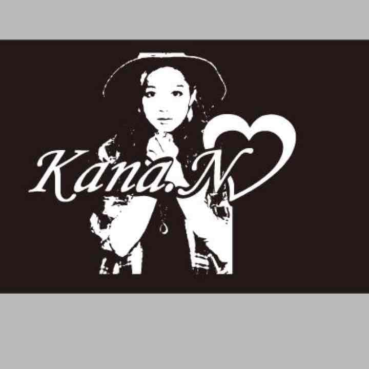 車に貼りたくなるクオリティの高いシルエットステッカー！西野カナ