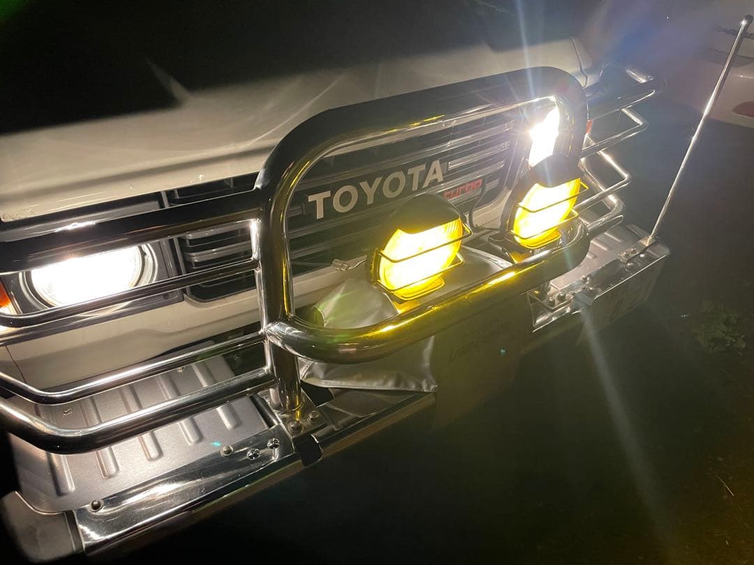 ランドクルーザー ランクル70、60用 フォグランプ 純正品 - メルカリ