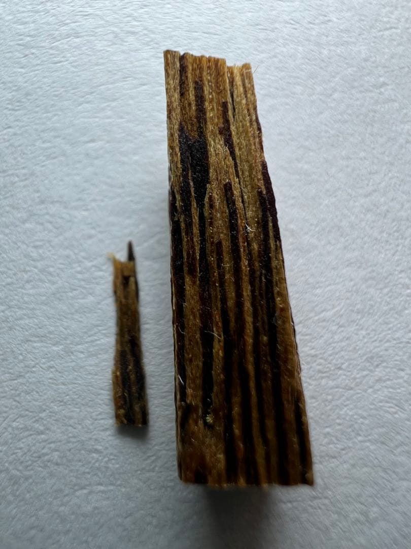 古渡命銘木 貳百種種名香　伽羅　銘【山川】0.254g 香木/沈香/伽羅