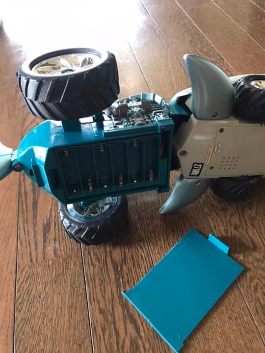 ジョーズカー ラジコンカー