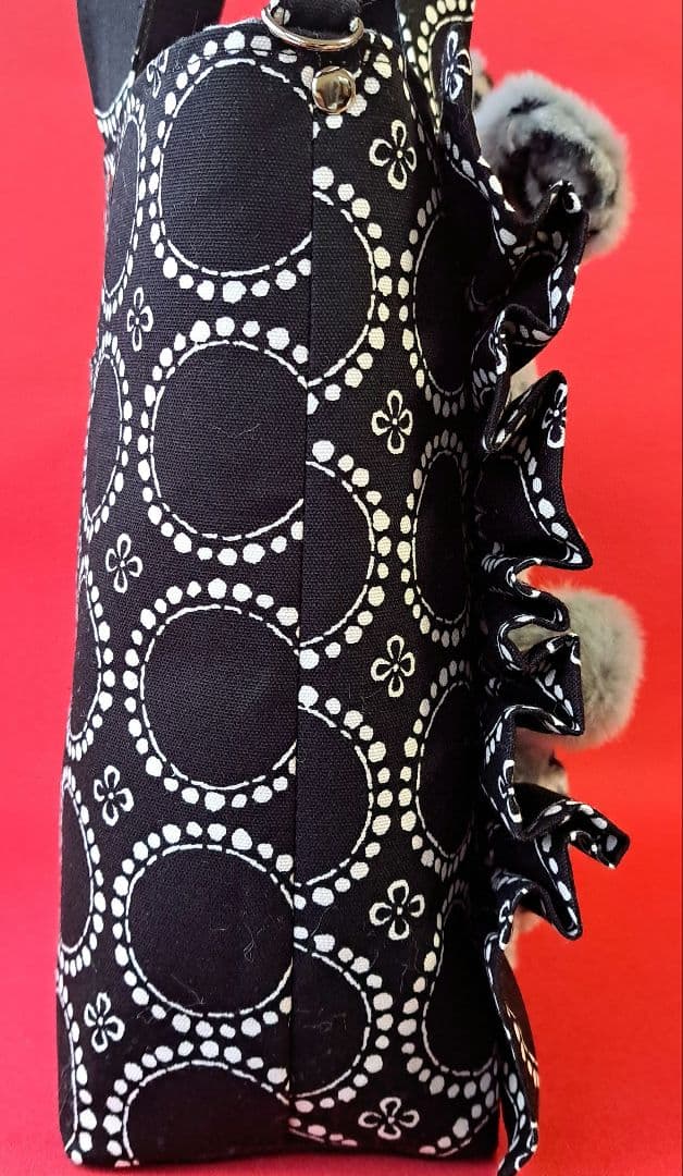 う*読様 コヤンイサムチョン ルミ フリルトートバッグ