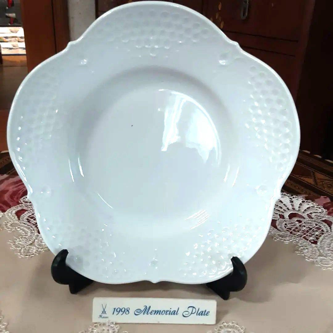 #マイセン # ホワイト レリーフ プレート マイセン ホワイトレリーフ プレート 皿 - メルカリ