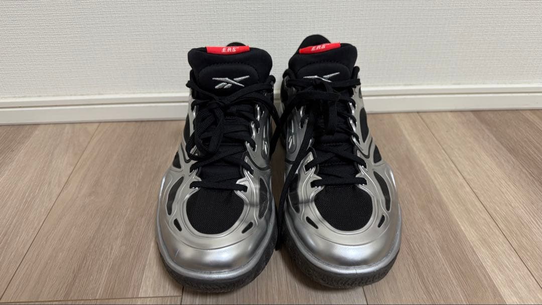 【最終値下げ】Reebok engine A 26.5cm