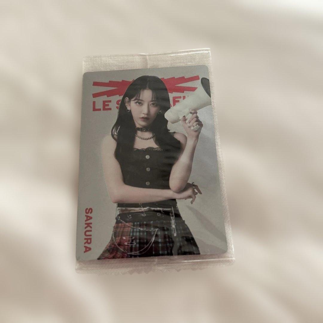 LE SSERAFIM ルセラフィム FC入会特典&缶バッチ&トレカ - メルカリ