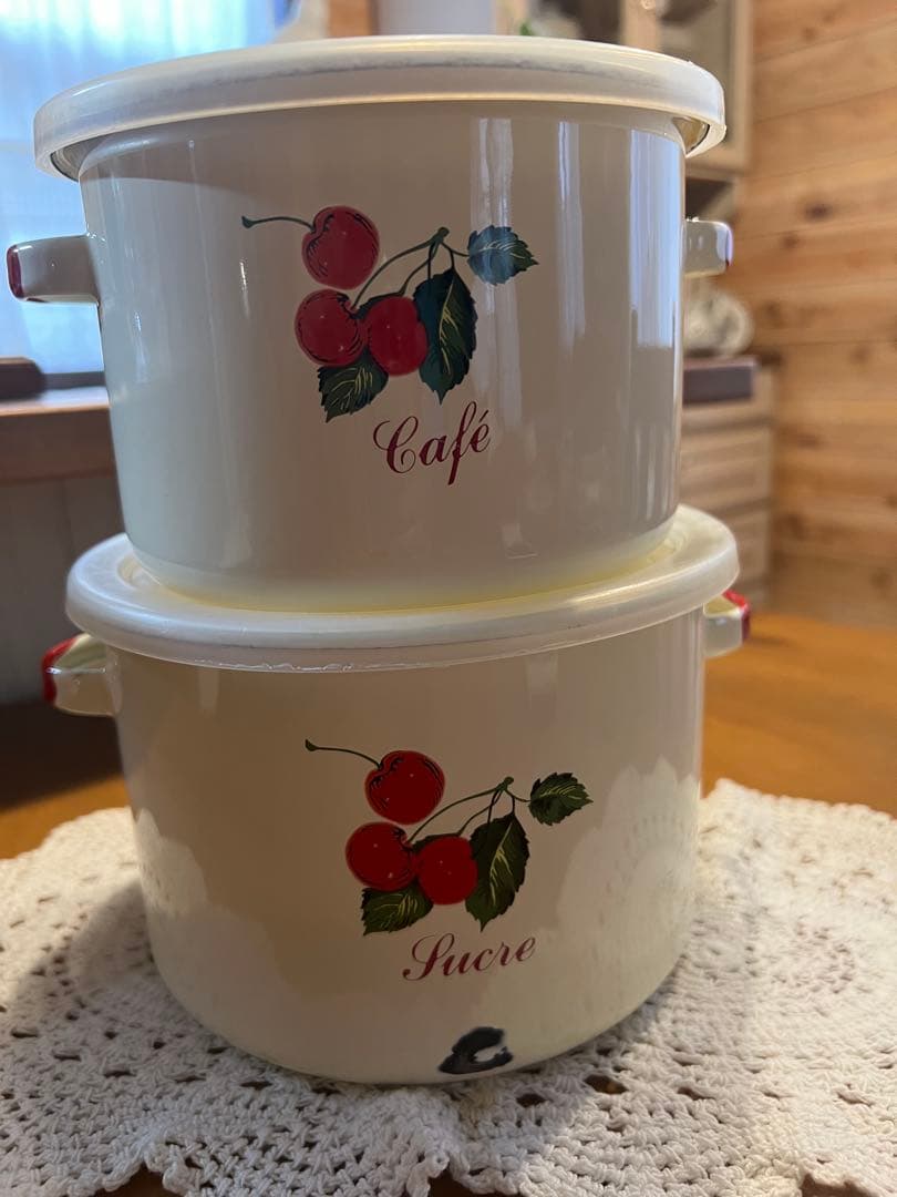 さくぱるさん専用チェリー柄ホーロー♪保存容器2個セット♪マニー風