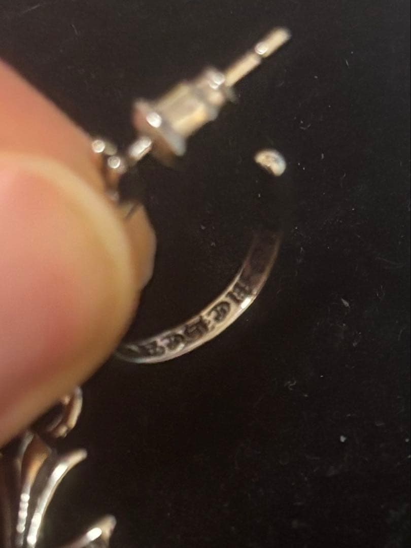 訳アリ早い者勝ち」 クロムハーツ タイニーCHクロス ピアス - メルカリ