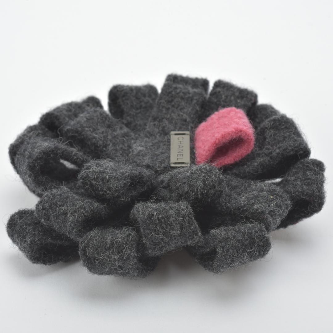 美品◇シャネル フラワー ブローチ コサージュ ツイード グレー 黒 箱