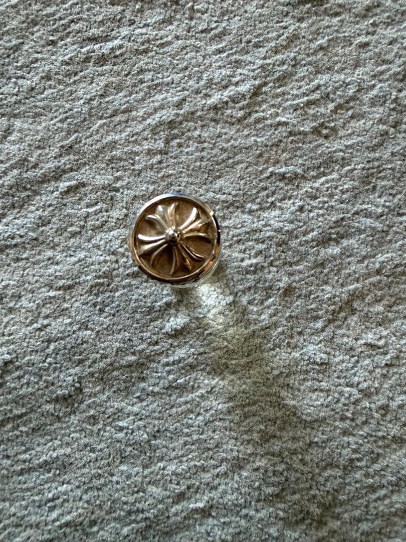 クロムハーツ 香水 22＋ 残量半分 - メルカリ