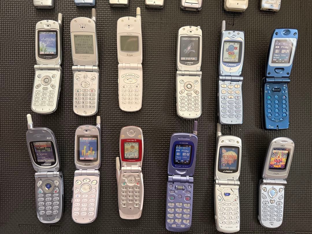 携帯電話 モックアップ23個と小型カメラTOREVAのモック - メルカリ