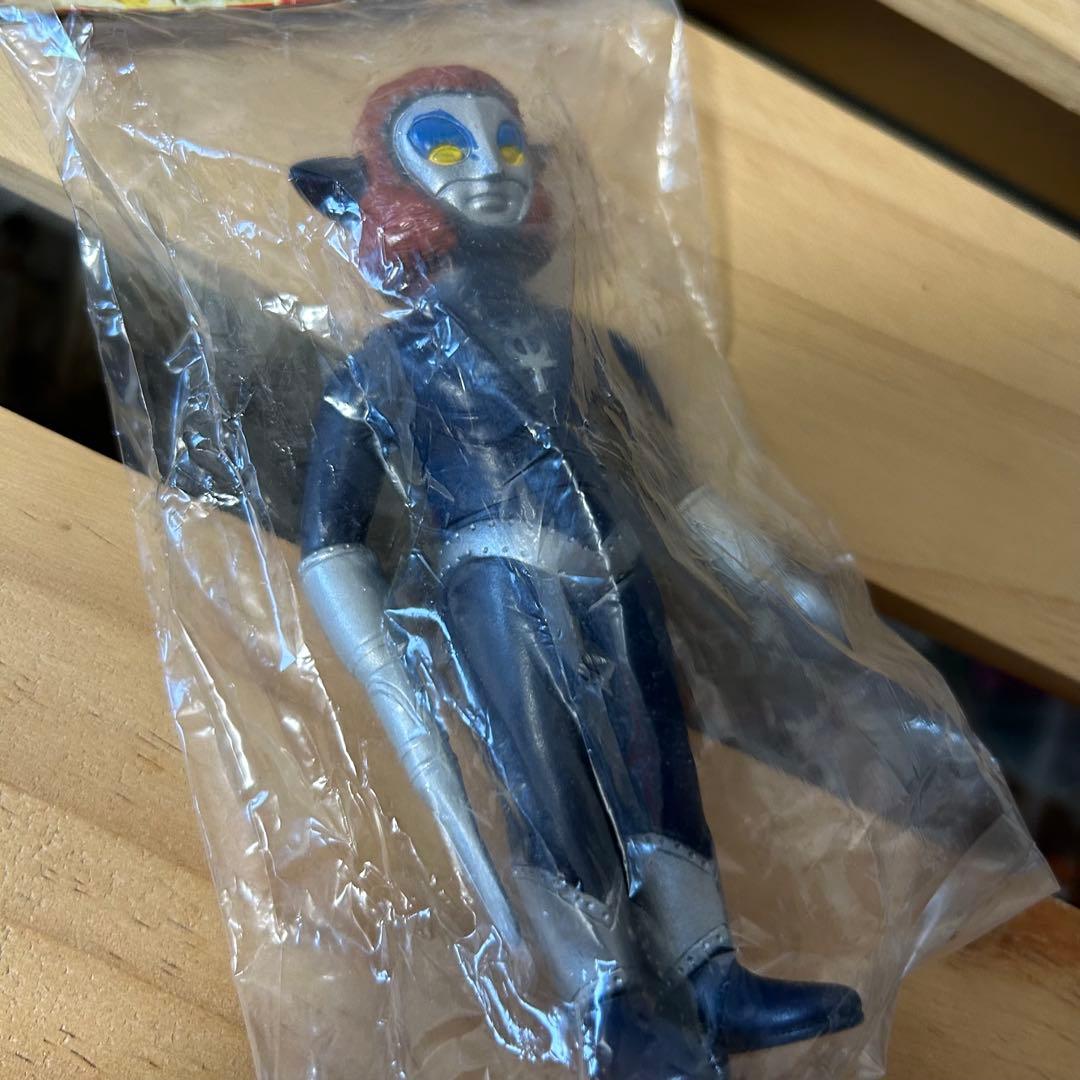 ウルトラマン マグマ星人 ソフビ タカトク 当時物 年代物