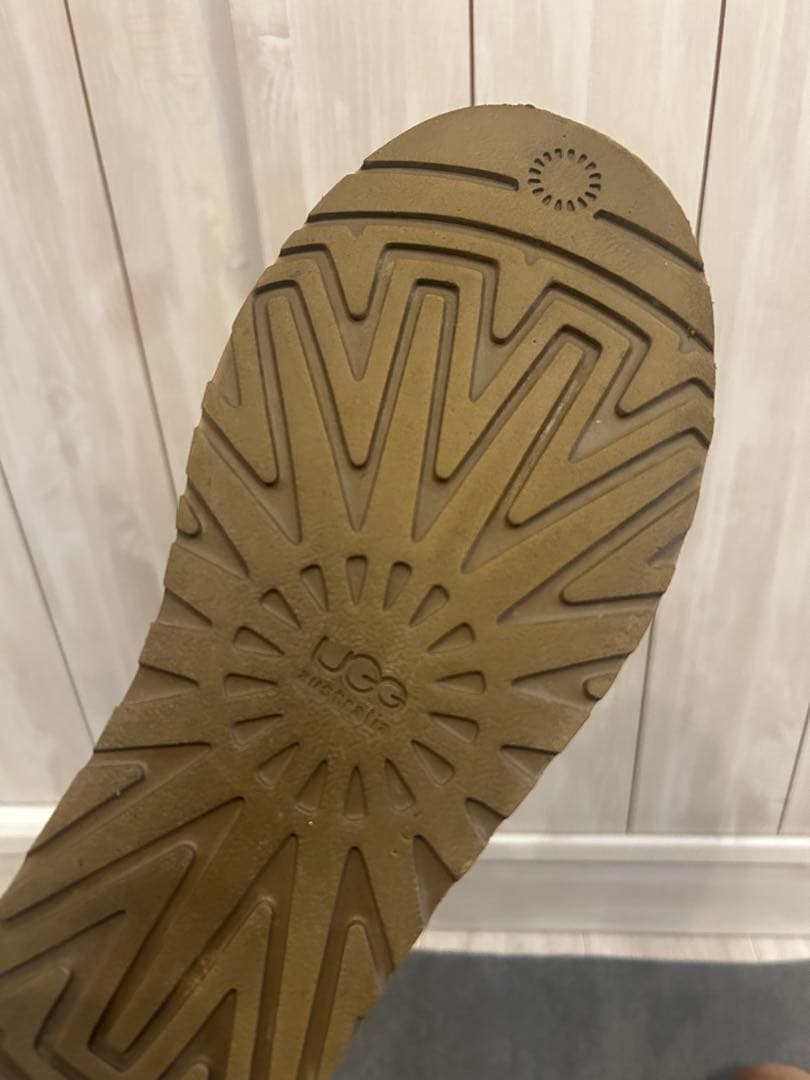 UGGアグ クラシックミニ5884 24cm ムートンブーツ ブラウン - メルカリ