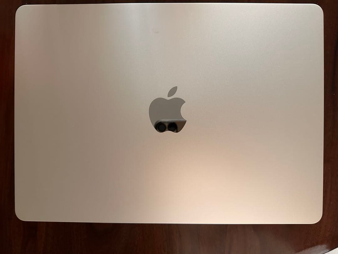 土*！様 美品・MacBook Air (M2,2022)13インチ・スターライ MacBook Air 13インチ MLY13J/A Mid 2022 スターライト【Apple M2/8GB