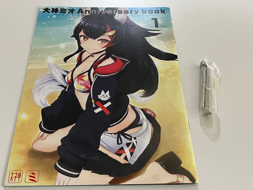 ホロライブ 大神ミオ 活動1周年記念 直筆サイン入りアクリルパネル